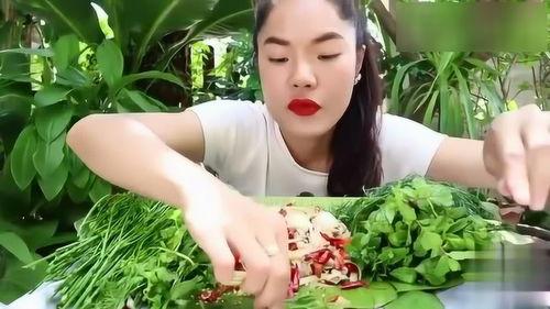泰国美女吃臭瓜,味蕾与视觉的双重盛宴