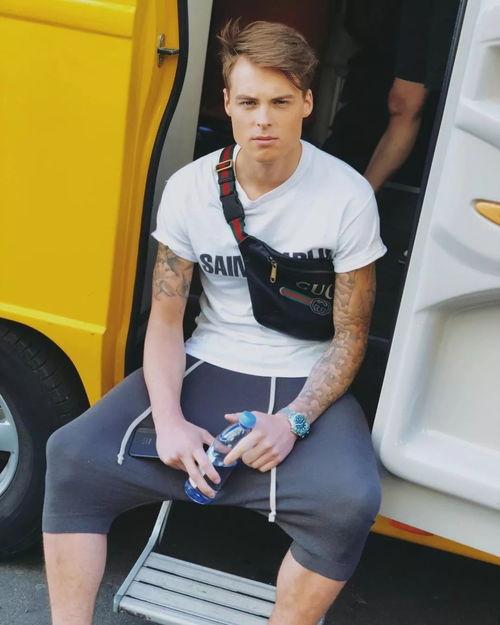 网红雍静雯zoe,揭秘时尚界的璀璨新星