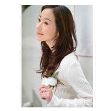 标志的女明星,揭秘标志女明星的璀璨人生