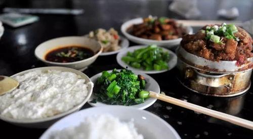 重庆卖豆花女网红有哪些,豆香四溢的市井传奇