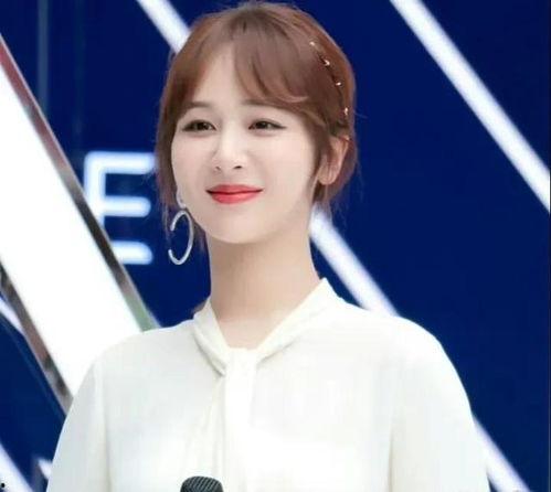 娱乐圈吃瓜鹿姐,揭秘明星幕后故事,带你领略娱乐圈风云变幻